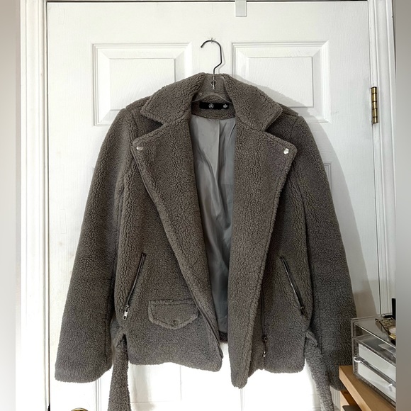 Missguided Sherpa Jacket - Picture 1 of 4